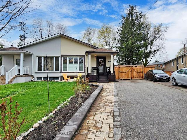 226 Browndale Cres, House semidetached with 3 bedrooms, 2 bathrooms and 5 parking in Richmond Hill ON | Image 1