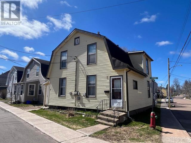 11 Spring St, House other with 0 bedrooms, 0 bathrooms and null parking in Charlottetown PE | Image 1