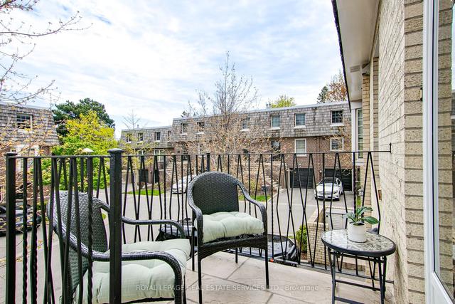 22 Stonedale Placeway, Townhouse with 3 bedrooms, 3 bathrooms and 2 parking in Toronto ON | Image 12