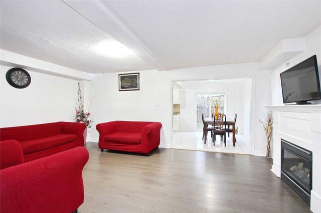 25 Corkwood Cres, House semidetached with 4 bedrooms, 4 bathrooms and 4 parking in Vaughan ON | Image 34