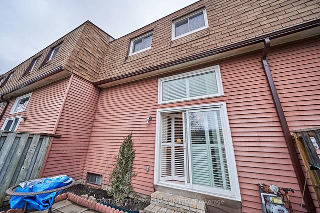 44 - 222 Pearson St, Townhouse with 4 bedrooms, 2 bathrooms and 2 parking in Oshawa ON | Image 20