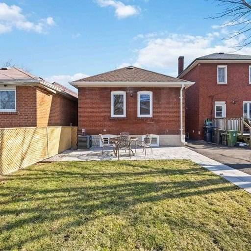 128 Fourth St, House detached with 2 bedrooms, 2 bathrooms and 2 parking in Toronto ON | Image 24