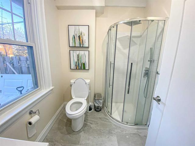 613 Brock St S, House detached with 3 bedrooms, 3 bathrooms and 6 parking in Whitby ON | Image 10