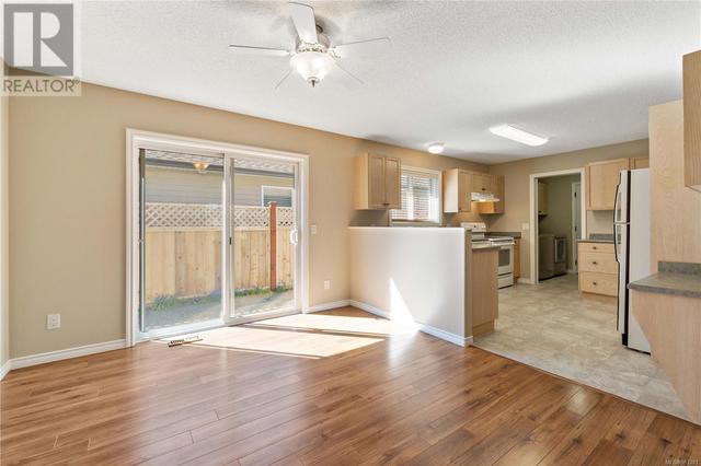 3921 Deerwood Blvd, House other with 2 bedrooms, 2 bathrooms and 3 parking in Nanaimo BC | Image 9