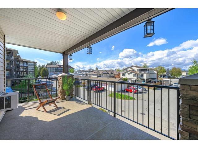 204 - 19939 55a Avenue, Condo with 2 bedrooms, 2 bathrooms and 1 parking in Langley BC | Image 25