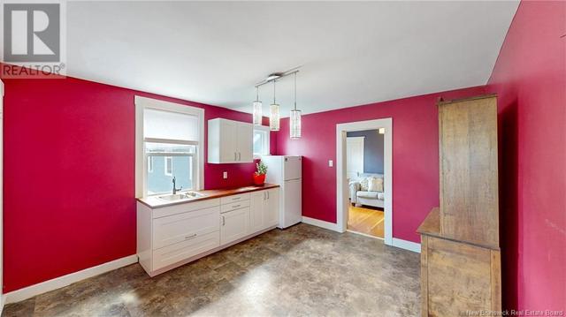 1 Mount Pleasant Crt, House detached with 4 bedrooms, 2 bathrooms and null parking in Saint John NB | Image 24