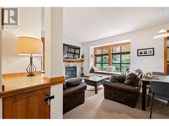13 - 4652 Blackcomb Way, House attached with 2 bedrooms, 2 bathrooms and 1 parking in Whistler BC | Image 19