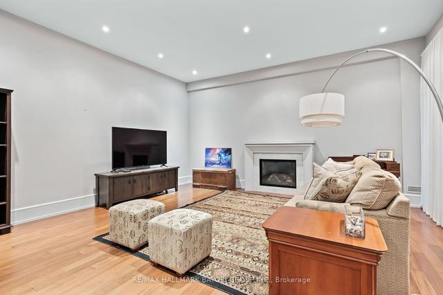 387 Glengrove Ave W, House detached with 4 bedrooms, 5 bathrooms and 4 parking in Toronto ON | Image 24