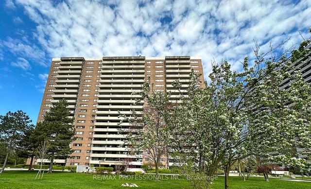1909 - 260 Scarlett Rd, Condo with 2 bedrooms, 1 bathrooms and 1 parking in Toronto ON | Image 16