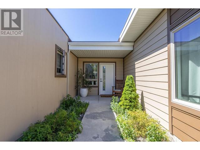 5824 Lewes Ave, House detached with 3 bedrooms, 2 bathrooms and 2 parking in Summerland BC | Image 54