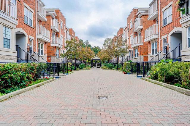 16 - 37 Four Winds Dr, Townhouse with 2 bedrooms, 2 bathrooms and 1 parking in Toronto ON | Image 12