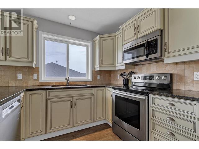 936 Middleton Way, House detached with 4 bedrooms, 3 bathrooms and 6 parking in Vernon BC | Image 38