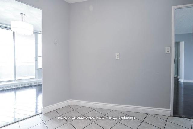 501 - 60 Pavane Linkway, Condo with 3 bedrooms, 2 bathrooms and 1 parking in Toronto ON | Image 21