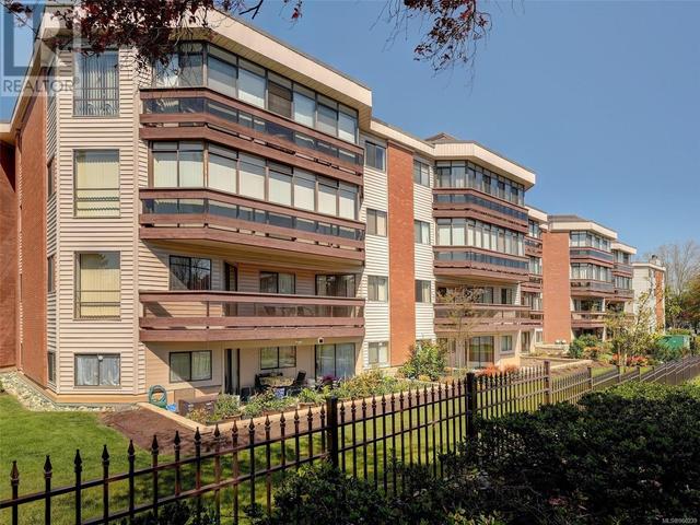 214 - 1560 Hillside Ave, Condo with 2 bedrooms, 2 bathrooms and 1 parking in Victoria BC | Image 24