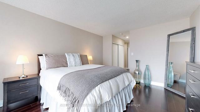 308 - 51 Baffin Ct, Condo with 1 bedrooms, 2 bathrooms and 1 parking in Richmond Hill ON | Image 7