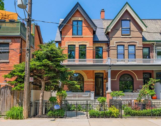 274 Carlton St, House attached with 4 bedrooms, 4 bathrooms and 2 parking in Toronto ON | Image 1