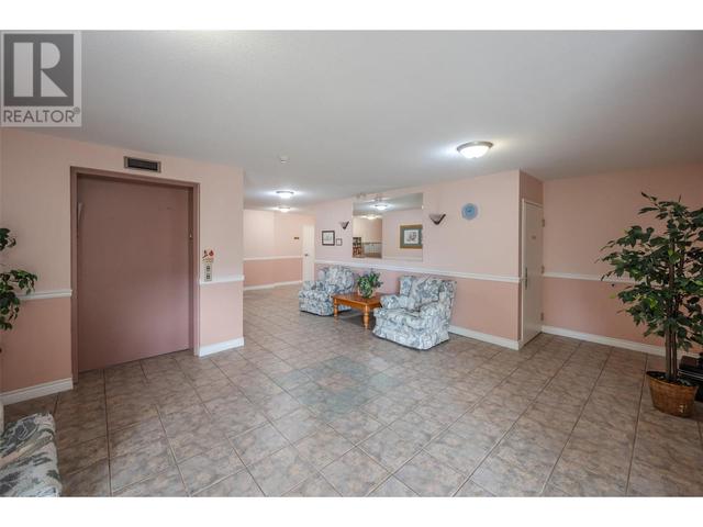 201 - 8412 Jubilee Rd, Condo with 2 bedrooms, 2 bathrooms and 1 parking in Summerland BC | Image 33
