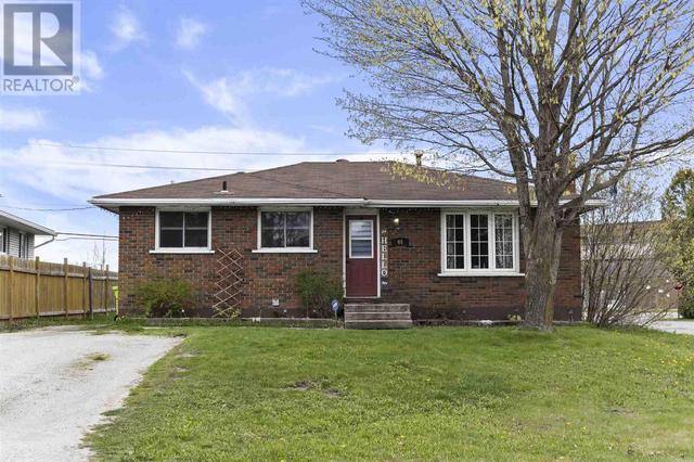 48 St. Michaels Sq, House detached with 4 bedrooms, 2 bathrooms and null parking in Sault Ste. Marie ON | Image 2