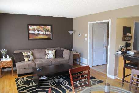 8 Tiller Tr, House semidetached with 3 bedrooms, 2 bathrooms and 2 parking in Brampton ON | Image 5