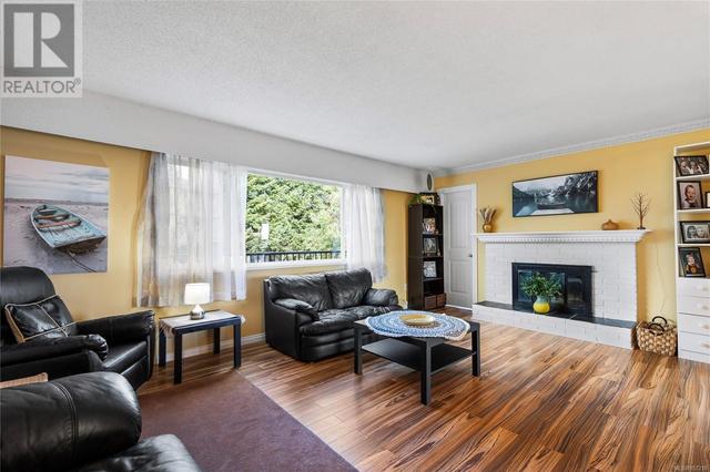 236 Cilaire Dr, House detached with 6 bedrooms, 3 bathrooms and 6 parking in Nanaimo BC | Image 8