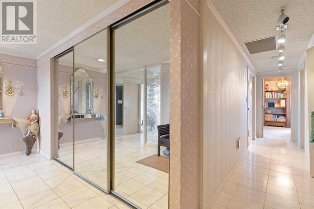 1002A - 500 Eau Claire Ave Sw, Condo with 2 bedrooms, 2 bathrooms and 1 parking in Calgary AB | Image 12