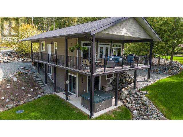7430 Stampede Trail, House detached with 3 bedrooms, 2 bathrooms and 4 parking in Columbia Shuswap F BC | Image 66