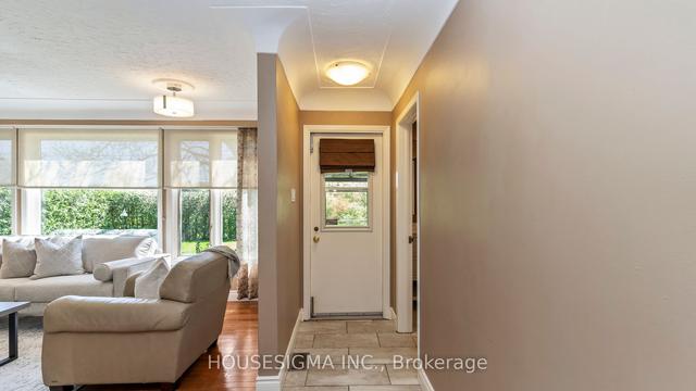 17 Silverdale Cres, House detached with 3 bedrooms, 3 bathrooms and 5 parking in London ON | Image 11