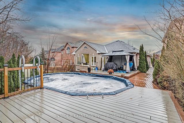 111 Regency View Hts, House detached with 3 bedrooms, 3 bathrooms and 6 parking in Vaughan ON | Image 33