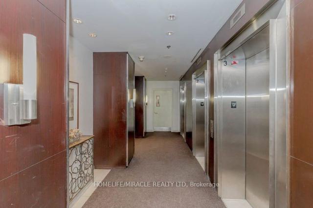 1915 - 36 Lee Centre Dr, Condo with 1 bedrooms, 1 bathrooms and 1 parking in Toronto ON | Image 24