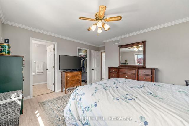 43 Hemlock Cres, House detached with 5 bedrooms, 3 bathrooms and 4 parking in Belleville ON | Image 10