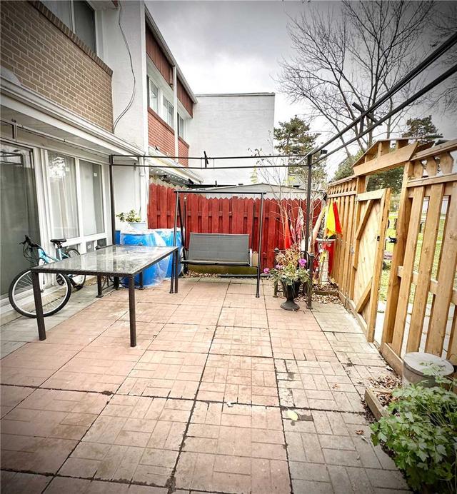 74 - 2901 Jane St, Townhouse with 3 bedrooms, 2 bathrooms and 1 parking in Toronto ON | Image 27