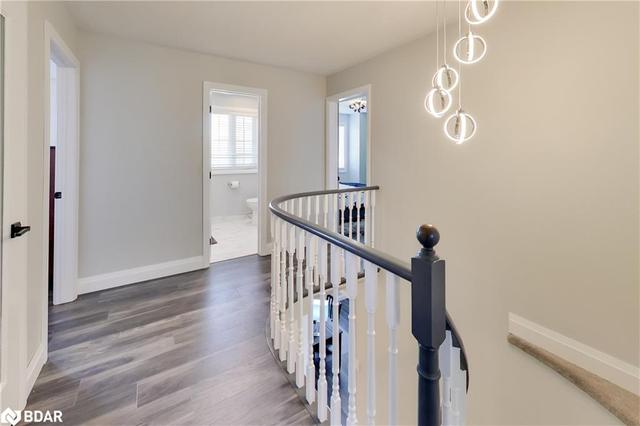 19 Sherwood Crt, House detached with 3 bedrooms, 2 bathrooms and 6 parking in Barrie ON | Image 28