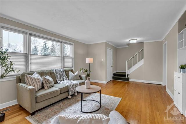 707 Fraser Avenue, House detached with 5 bedrooms, 3 bathrooms and 3 parking in Ottawa ON | Image 4