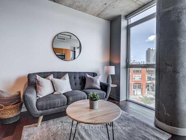 313 - 318 King St E, Condo with 1 bedrooms, 1 bathrooms and 0 parking in Toronto ON | Image 2
