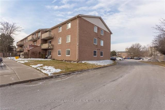 304 - 1586 Ernest Ave, Condo with 2 bedrooms, 1 bathrooms and 1 parking in London ON | Image 37