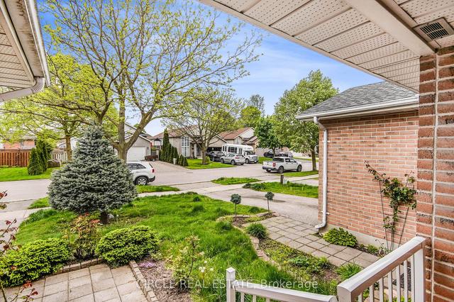 34 Bowcott Cres, House semidetached with 3 bedrooms, 2 bathrooms and 2 parking in London ON | Image 32