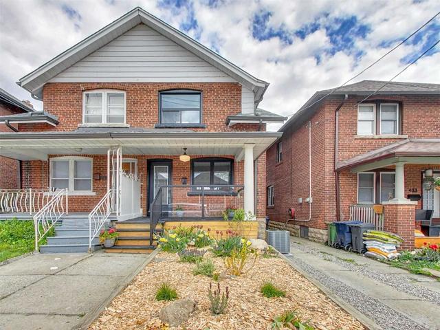 435 Christie St, House semidetached with 3 bedrooms, 2 bathrooms and 1 parking in Toronto ON | Image 12