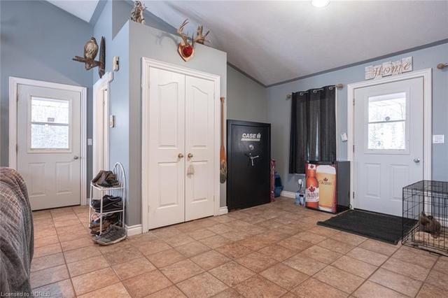 1229 Regional Road 19 Road, House detached with 3 bedrooms, 2 bathrooms and 5 parking in Norfolk County ON | Image 12