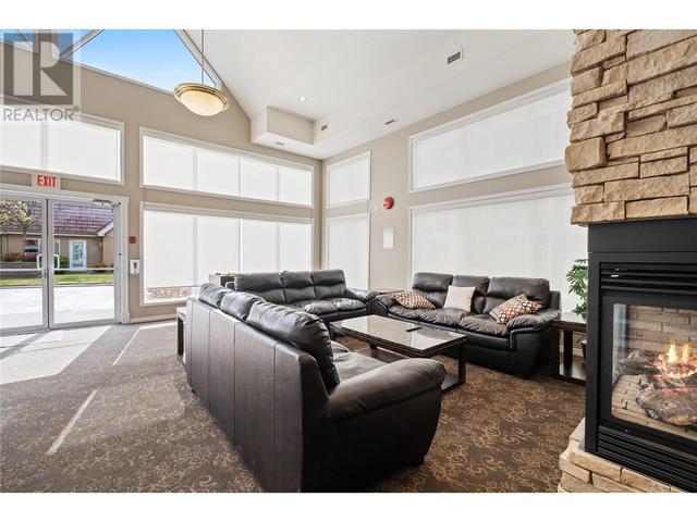 349 - 1088 Sunset Dr, Condo with 2 bedrooms, 2 bathrooms and 1 parking in Kelowna BC | Image 37