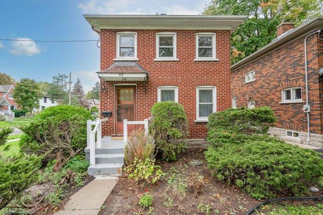114 William St W, House detached with 2 bedrooms, 1 bathrooms and 1 parking in Waterloo ON | Image 1