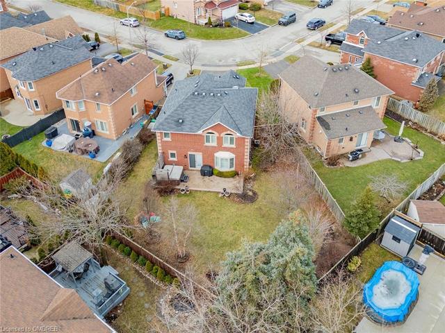 11 Fenflower Court, House detached with 4 bedrooms, 2 bathrooms and 6 parking in Brampton ON | Image 42