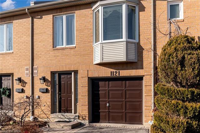 3 - 1121 Upper Village Dr, House attached with 3 bedrooms, 2 bathrooms and 2 parking in Mississauga ON | Image 1