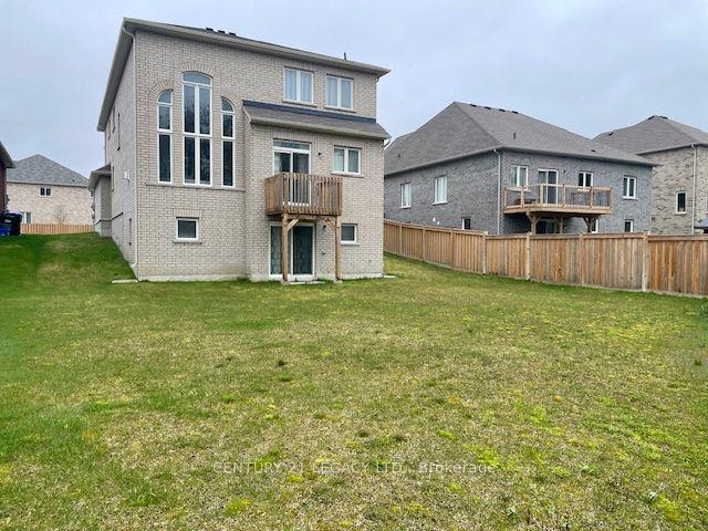 33 Pearl St, House detached with 4 bedrooms, 5 bathrooms and 4 parking in Wasaga Beach ON | Image 25