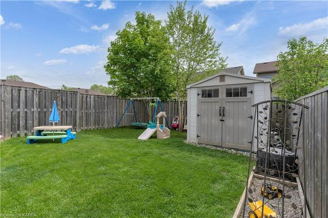 1207 Carfa Cres, House semidetached with 3 bedrooms, 2 bathrooms and 3 parking in Kingston ON | Image 35