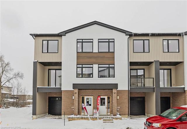 3 - 349 Southdale Rd E, Townhouse with 4 bedrooms, 4 bathrooms and 2 parking in London ON | Image 1