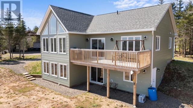 12071 Highway 215, House detached with 3 bedrooms, 2 bathrooms and null parking in East Hants NS | Image 1
