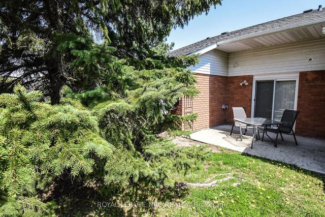 4 - 23 Nova Cres, Condo with 2 bedrooms, 1 bathrooms and 1 parking in Welland ON | Image 16
