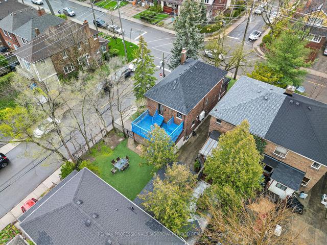319 Windermere Ave, House detached with 3 bedrooms, 2 bathrooms and 2 parking in Toronto ON | Image 26
