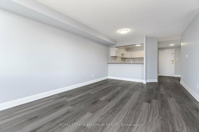 1109 - 236 Albion Rd, Condo with 2 bedrooms, 1 bathrooms and 1 parking in Toronto ON | Image 7