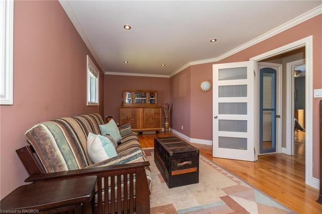 40 Gardiner St, House detached with 3 bedrooms, 2 bathrooms and 8 parking in Meaford ON | Image 10
